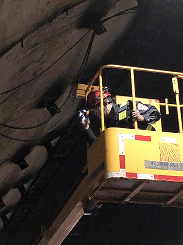 4  現(xiàn)場接線張耀及攝999.jpg